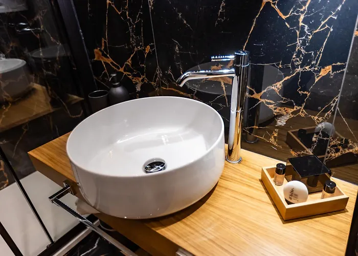 Regola Luxury Relais
